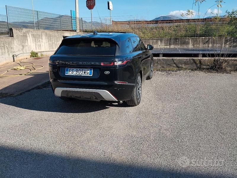 Usata Land Rover Range Rover Velar SE Dynamic 241 CV (177 kW) 2019 Nero SUV