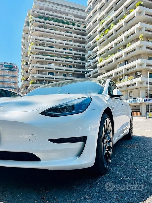 Usata Tesla Model 3 Performance 392 kW (534 CV) 2023 Bianco Berlina