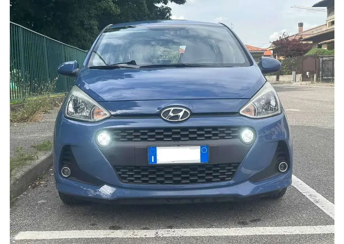 Usata Hyundai i10 65 CV (47 kW) 2017 Blu/azzurro Utilitaria
