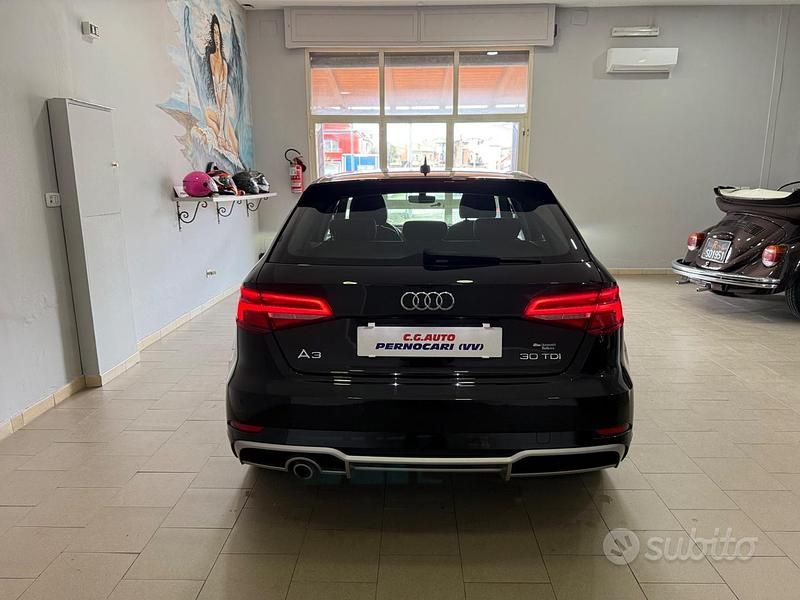 Usata Audi A3 S-Line 116 CV (85 kW) 2019 Nero Berlina