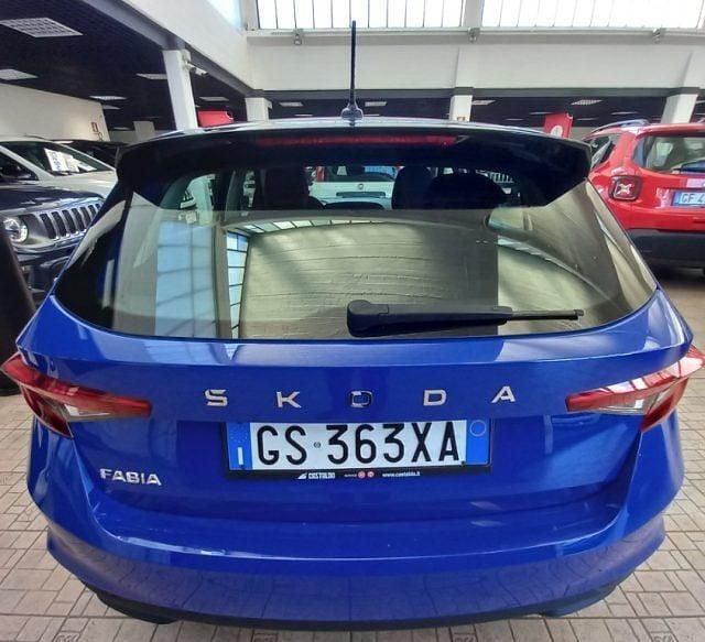 Usata Skoda Fabia Selection 95 CV (69 kW) 2024 Blu Utilitaria