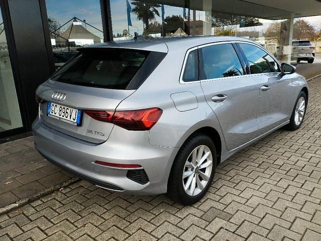Usata Audi A3 Advanced 150 CV (110 kW) 2020 Argento Berlina