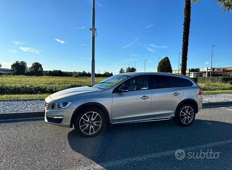 Usata Volvo V60 CC 2017 Station wagon
