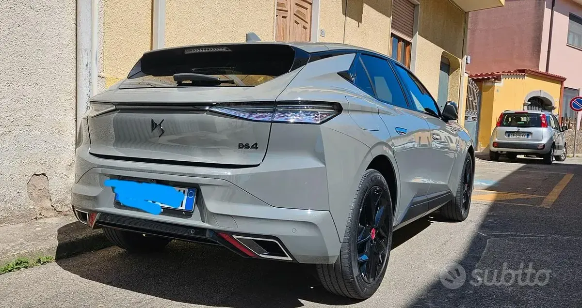 Usata DS Automobiles DS4 Performance 131 CV (96 kW) 2024 Grigio SUV