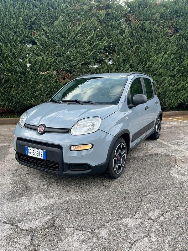 Usata 2022 Fiat Panda Sport Due volumi | 10.500 € (Buon prezzo) - Immagine 1/4