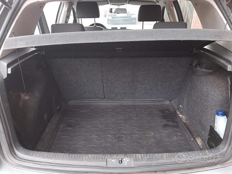 Usata VW Golf V 2005 Grigio Utilitaria