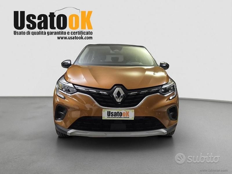 Usata Renault Captur 101 CV (74 kW) 2020 Arancione SUV