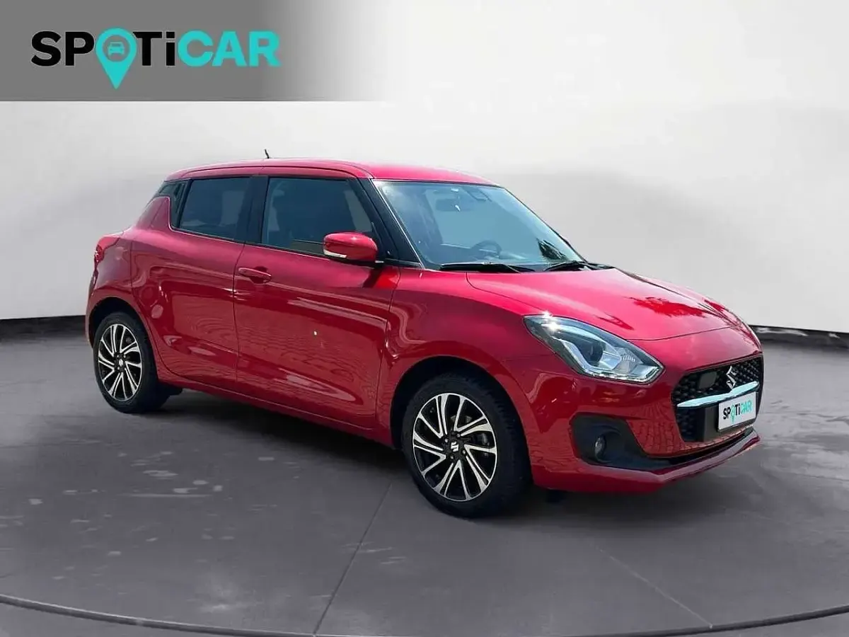 Usata Suzuki Swift 83 CV (61 kW) 2023 Rosso Utilitaria