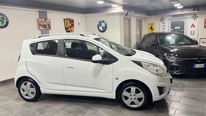 Usata Chevrolet Spark LS 78 CV (57 kW) 2010 Bianco Utilitaria