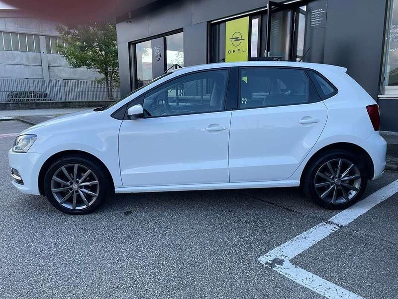 Usata VW Polo Comfortline 90 CV (66 kW) 2016 Bianco Berlina