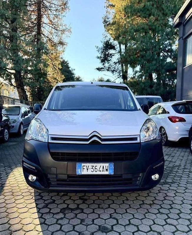 Usata Citroën Berlingo 99 CV (72 kW) 2019 Bianco Monovolume