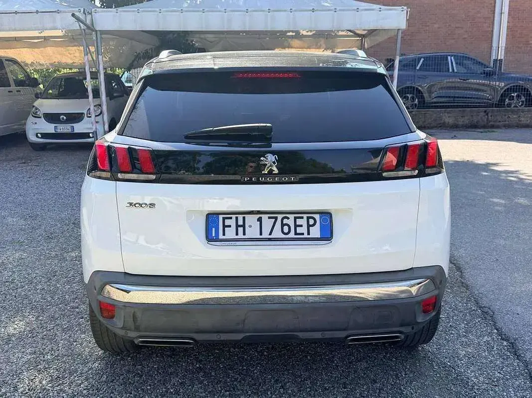 Usata Peugeot 3008 Allure 120 CV (88 kW) 2017 Bianco SUV