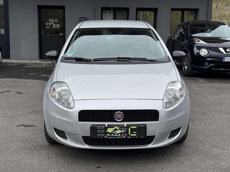 Usata Fiat Punto Active 75 CV (55 kW) 2012 Argento Berlina