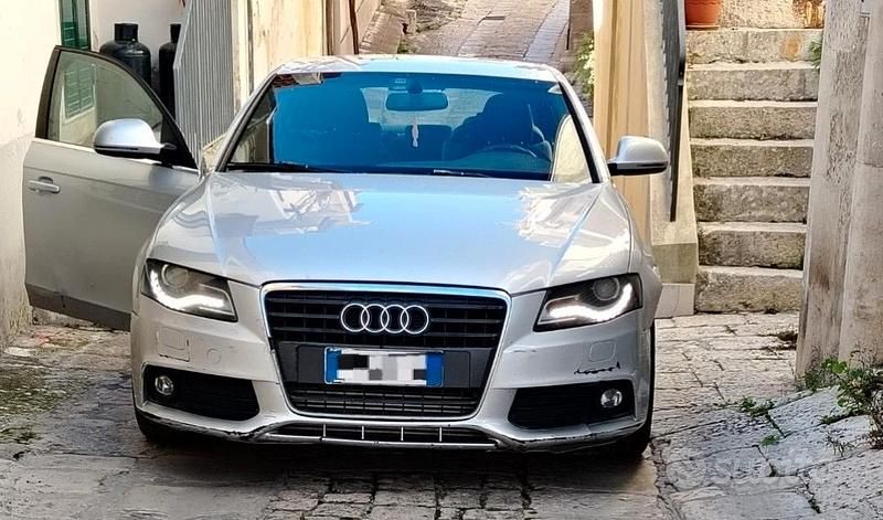 Usata Audi A4 143 CV (105 kW) 2008 Grigio Berlina