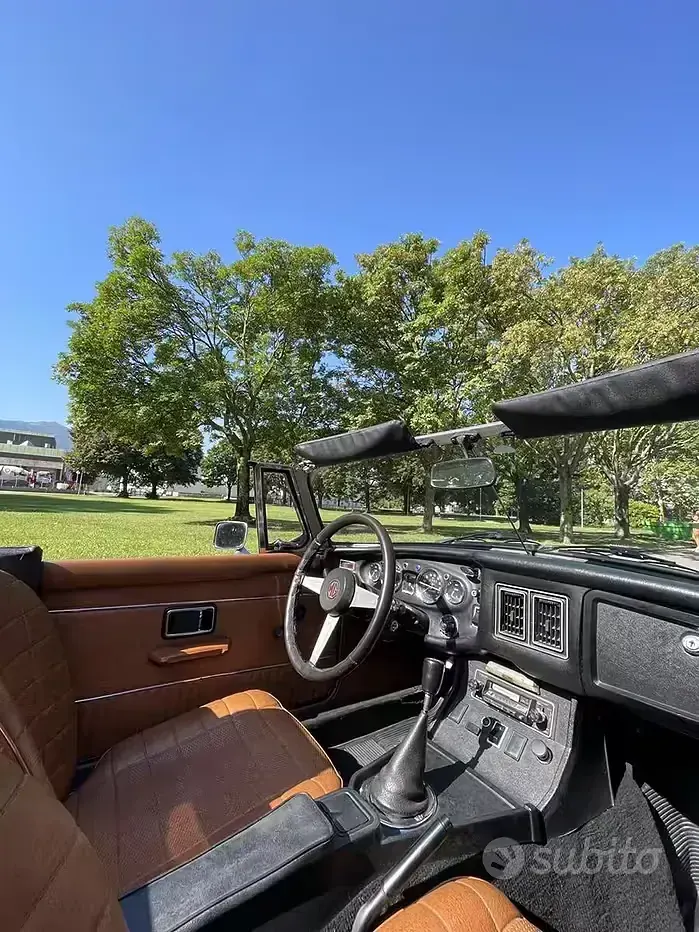 Usata MG B 95 CV (69 kW) 1970 Bluazzurro Cabrio