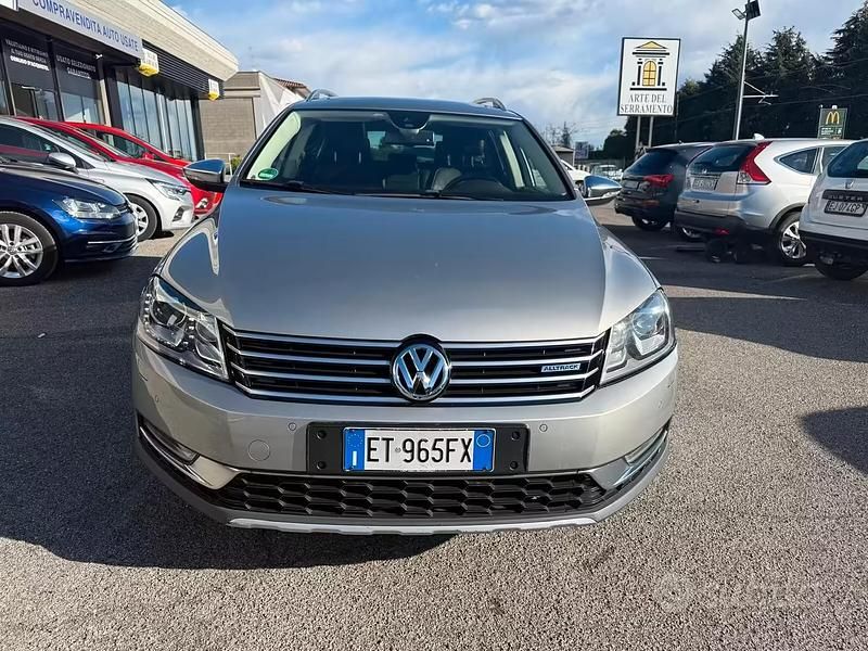 Usata VW Passat Alltrack Highline 177 CV (130 kW) 2014 Grigio Station wagon
