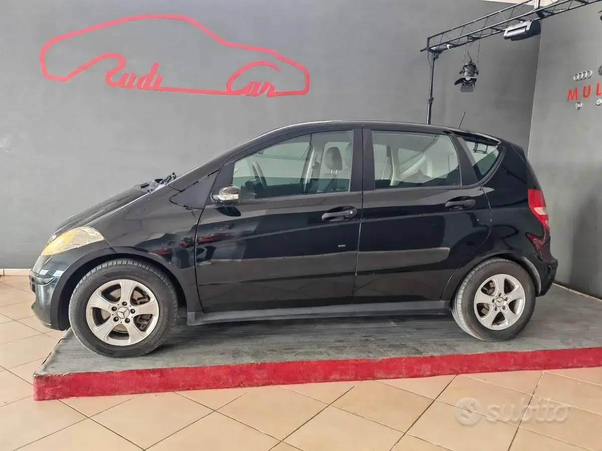 Usata Mercedes A180 Avantgarde 109 CV (80 kW) 2008 Nero Berlina
