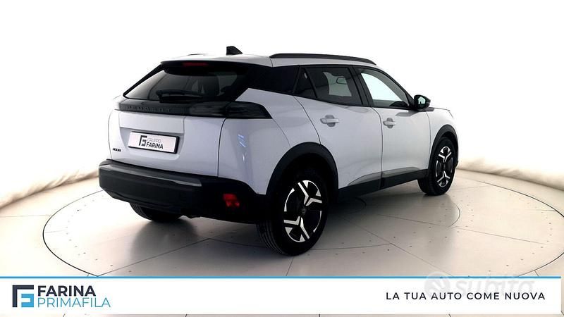 Usata Peugeot 2008 Allure 101 CV (74 kW) 2025 Bianco SUV