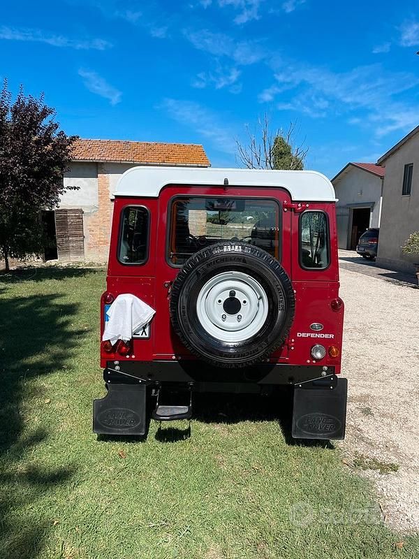Usata Land Rover Defender 2014 Rosso SUV