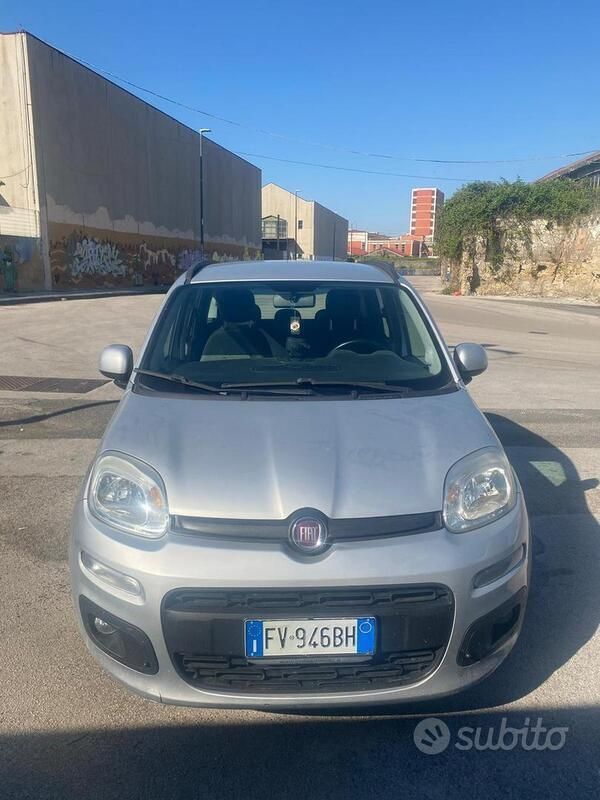 Usata Fiat Panda 69 CV (50 kW) 2019 Grigio Utilitaria