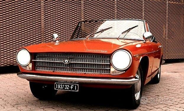 Usata Innocenti 650 69 CV (50 kW) 1960 Rosso Cabrio