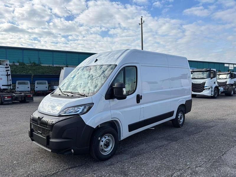 Nuova Peugeot Boxer 140 CV (102 kW) 2025 Bianco Furgone