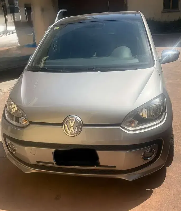 Usata VW up! Highline 75 CV (55 kW) 2015 Utilitaria