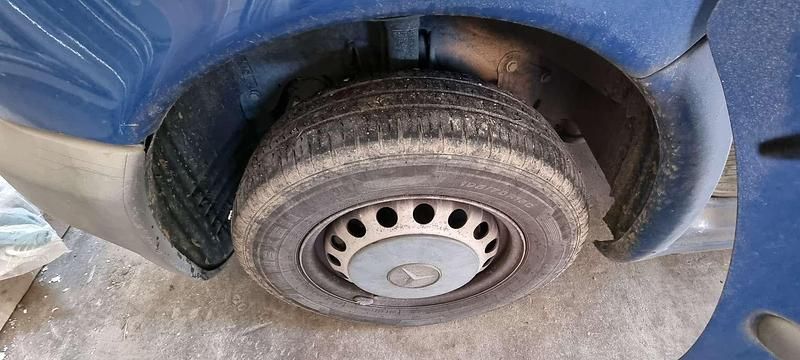 Usata Mercedes Vito 102 CV (75 kW) 2001 Blu Furgone