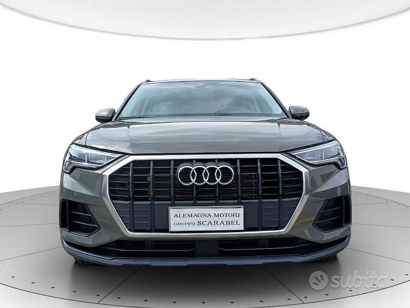 Usata Audi Q3 Business 150 CV (110 kW) 2024 Grigio metallizzato scuro SUV