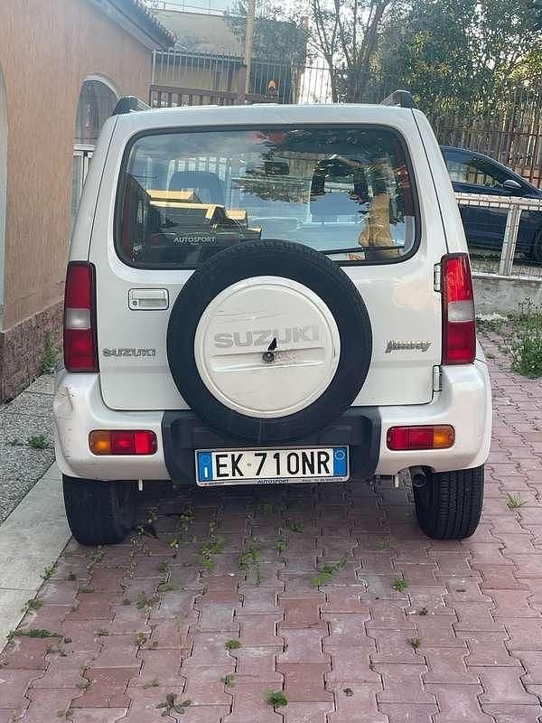 Usata Suzuki Jimny 86 CV (63 kW) 2011 Bianco SUV