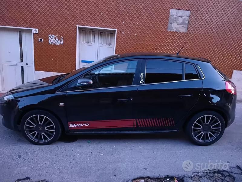 Usata Fiat Bravo 150 CV (110 kW) 2009 Nero Utilitaria