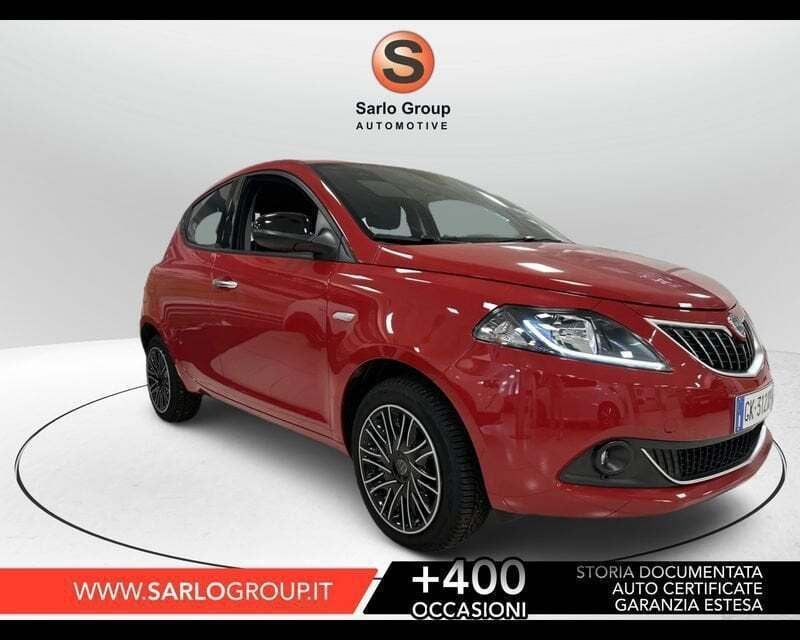 Usata Lancia Ypsilon Gold 69 CV (50 kW) 2022 Rosso Utilitaria