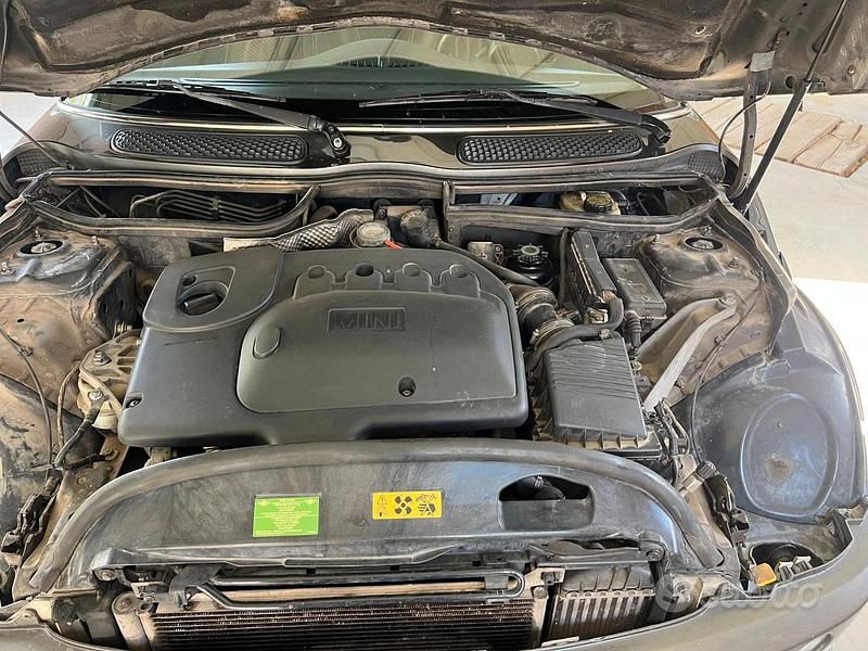 Usata Mini One D 88 CV (64 kW) 2005 Grigio Utilitaria
