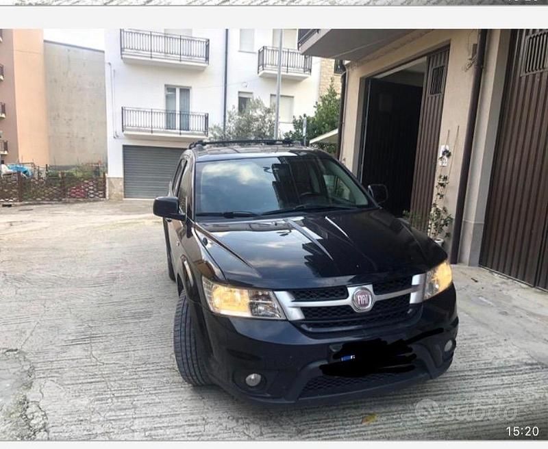 Usata Fiat Freemont 170 CV (125 kW) 2012 Blu SUV