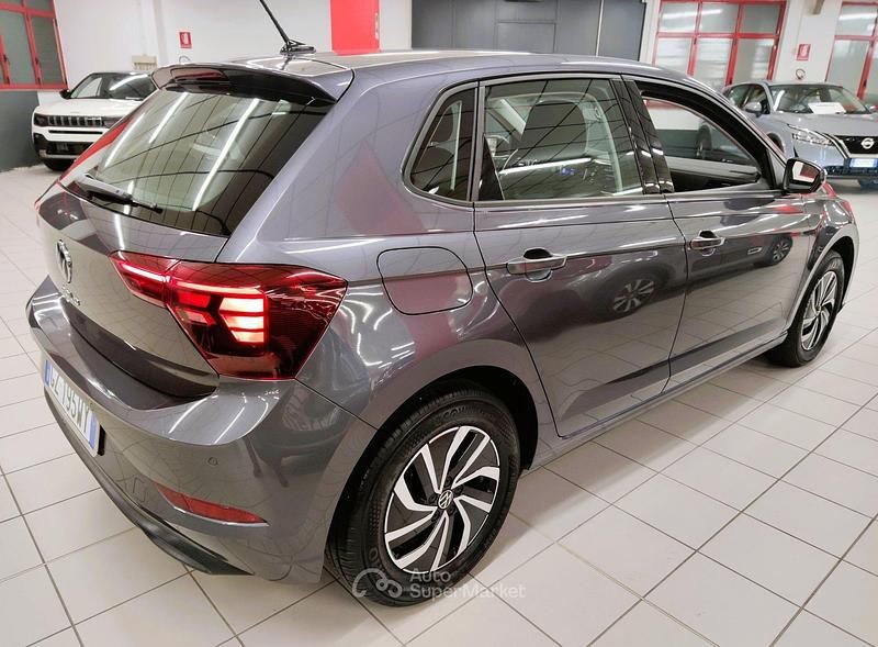 Usata VW Polo Life 95 CV (69 kW) 2025 Grigio scuro Utilitaria