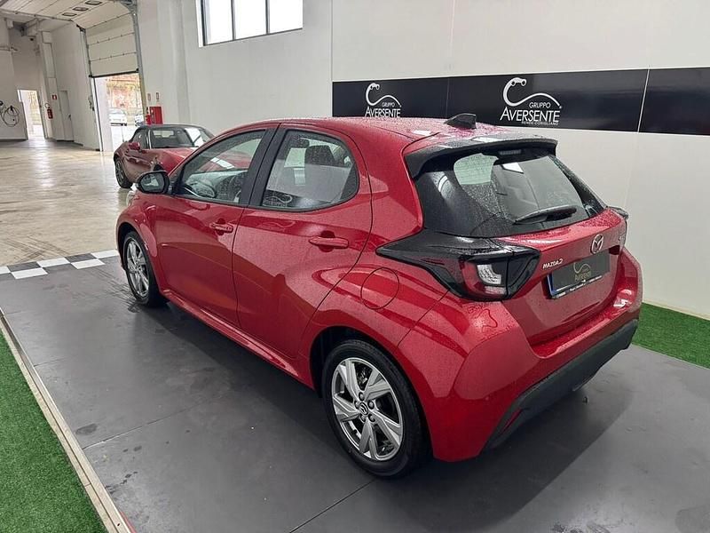 Nuova Mazda 2 116 CV (85 kW) 2025 Formal red Utilitaria