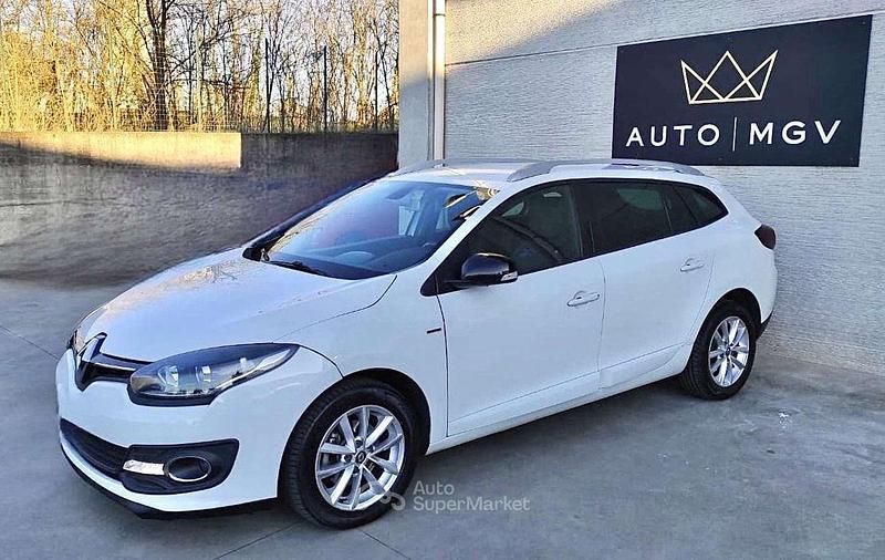 Usata Renault Mégane III LIMITED 116 CV (85 kW) 2015 Bianco Station wagon