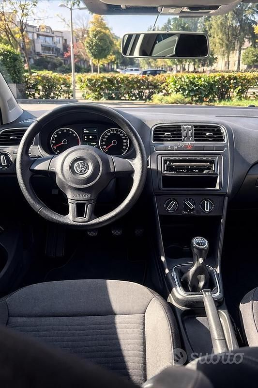 Usata VW Polo 2011 Grigio Utilitaria