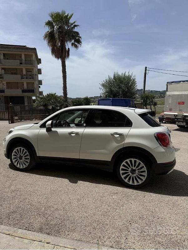Usata Fiat 500X 120 CV (88 kW) 2015 Bianco SUV