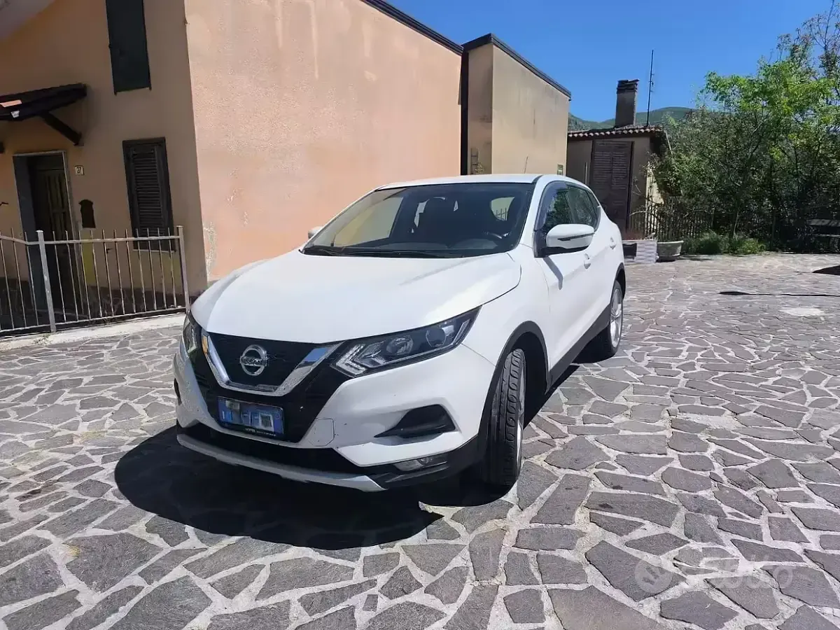 Usata Nissan Qashqai 110 CV (80 kW) 2019 Bianco SUV