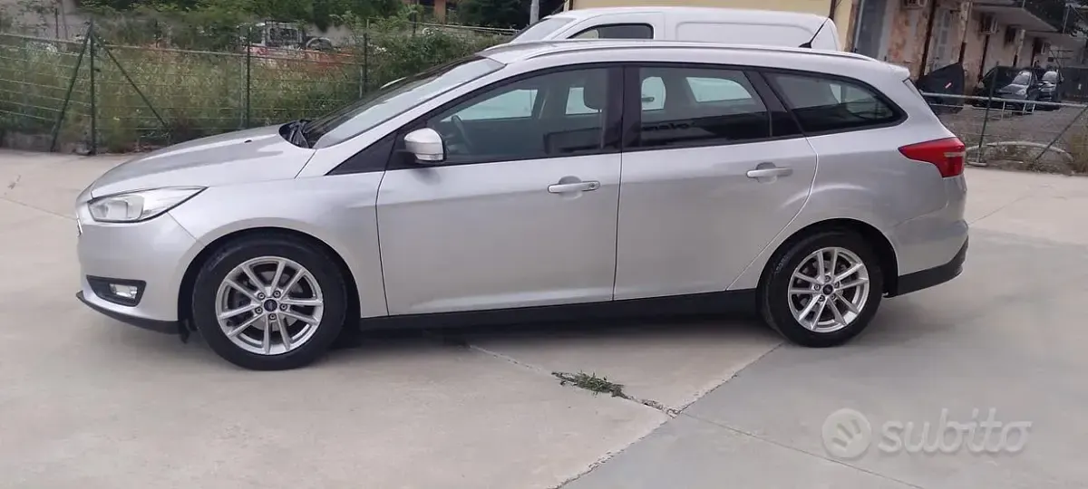Usata Ford Focus Titanium 120 CV (88 kW) 2015 Grigio Station wagon