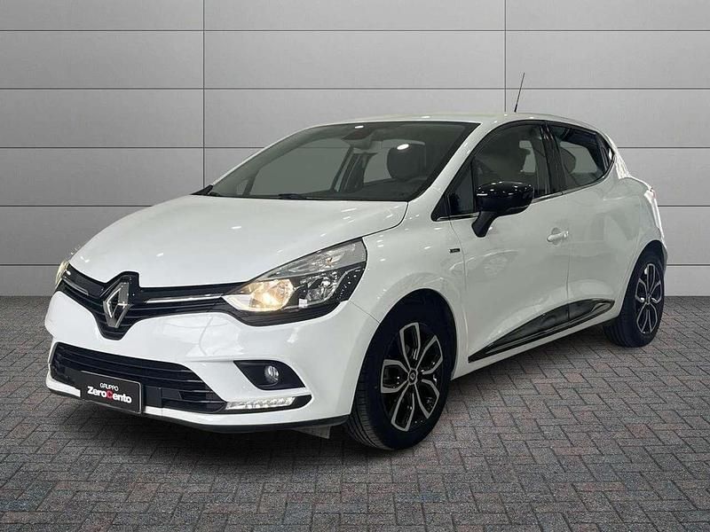 Bianco Usata 2018 Renault Clio IV Tre volumi | 10.800 € (Buon prezzo) - Immagine 1/4
