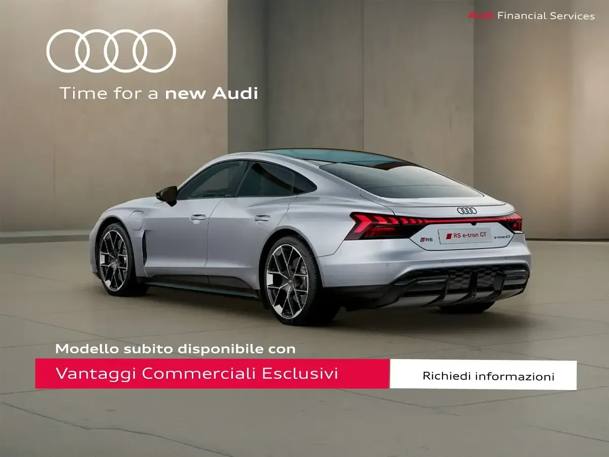 Nuova Audi RS e-tron GT Performance 163 kW (222 CV) 2026 Argento Berlina
