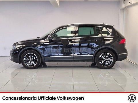 Usata VW Tiguan Life 131 CV (96 kW) 2023 Nero SUV