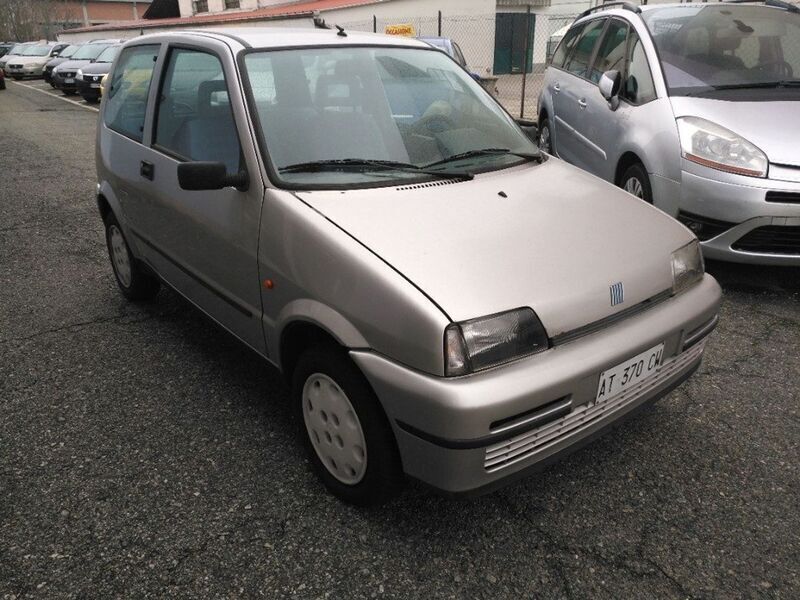 Usato 1998 Fiat Cinquecento 0.9 Benzin 39 CV (2.500 €)