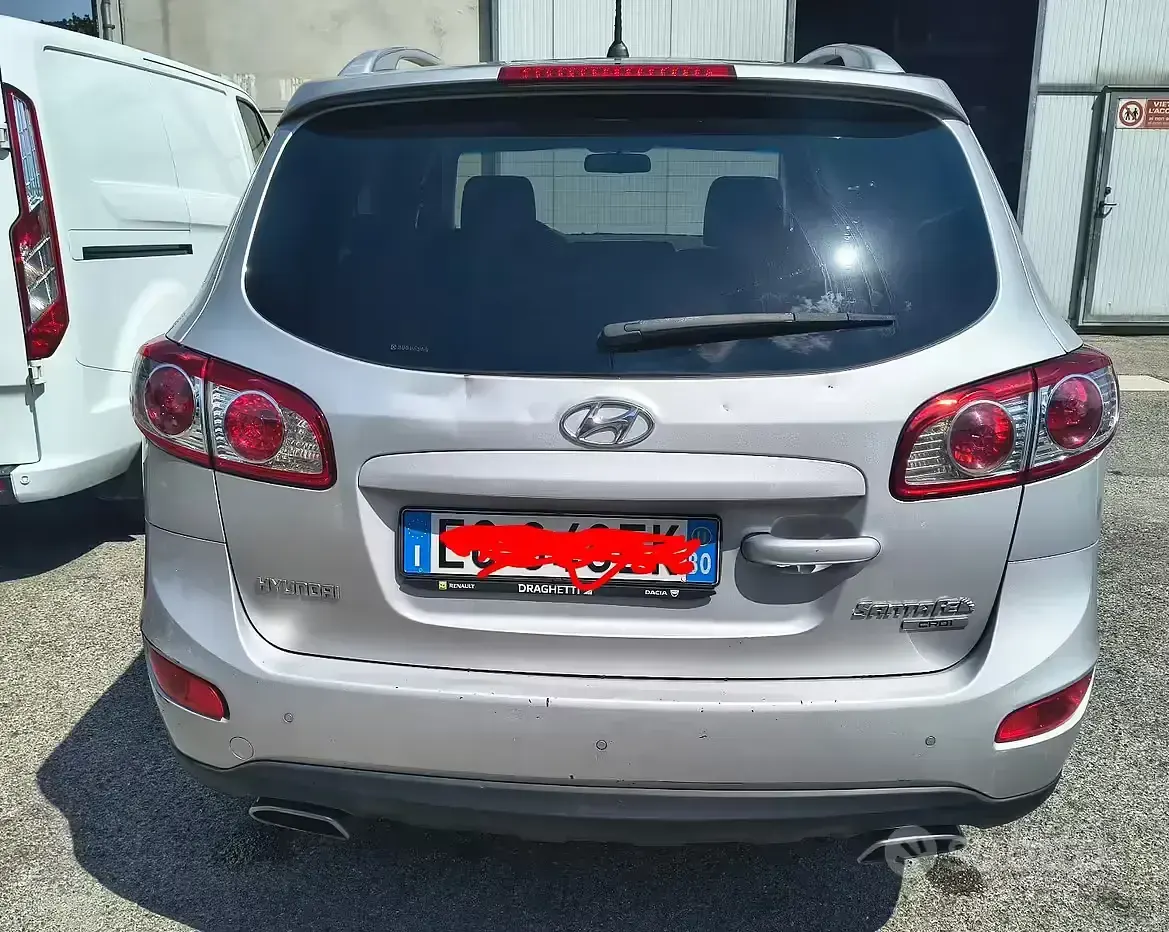 Usata Hyundai Santa Fe 150 CV (110 kW) 2011 Grigio SUV