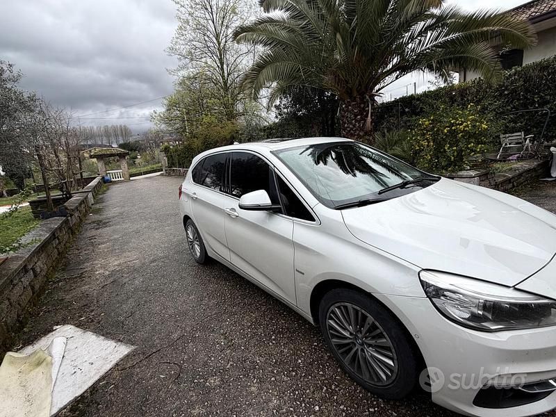 Usata BMW 216 Luxury Line 116 CV (85 kW) 2017 Bianco Monovolume