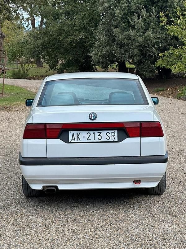 Usata Alfa Romeo 155 Super 150 CV (110 kW) 1996 Bianco Berlina