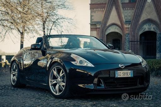 Usata 2010 Nissan 370Z Cabrio | 21.400 € - Immagine 1/4
