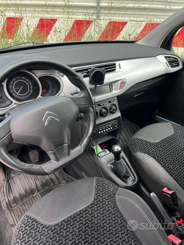 Usata Citroën C3 Business Class 68 CV (50 kW) 2011 Bianco Utilitaria